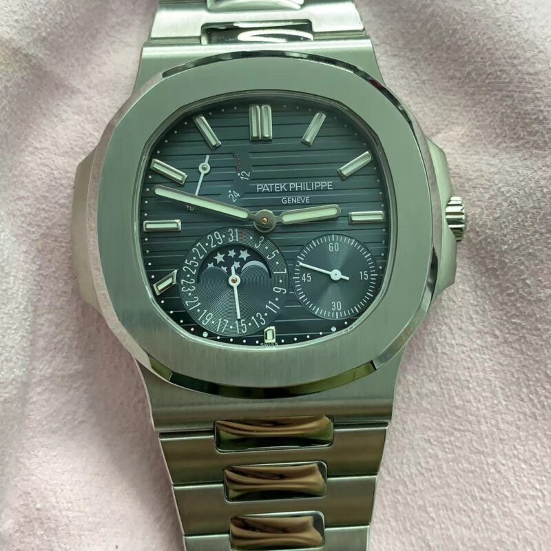 Patek Philippe Nautilus 5712
