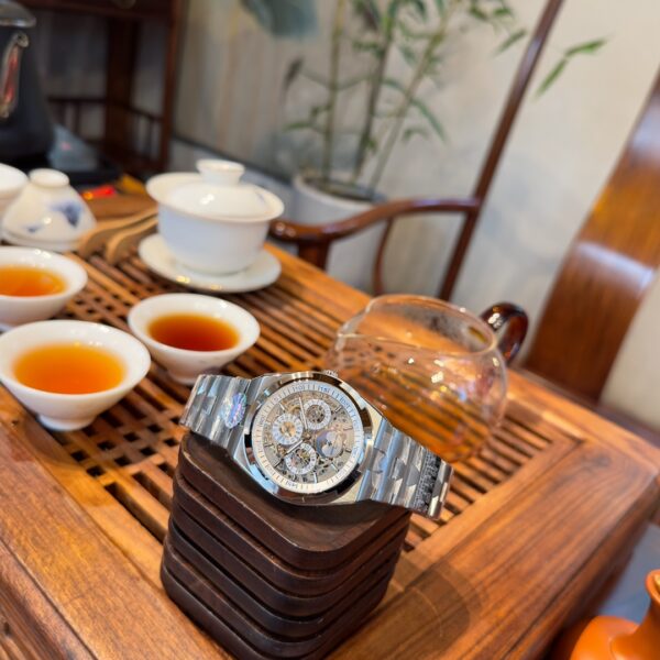 Patek Philippe Overseas 4300V Blue