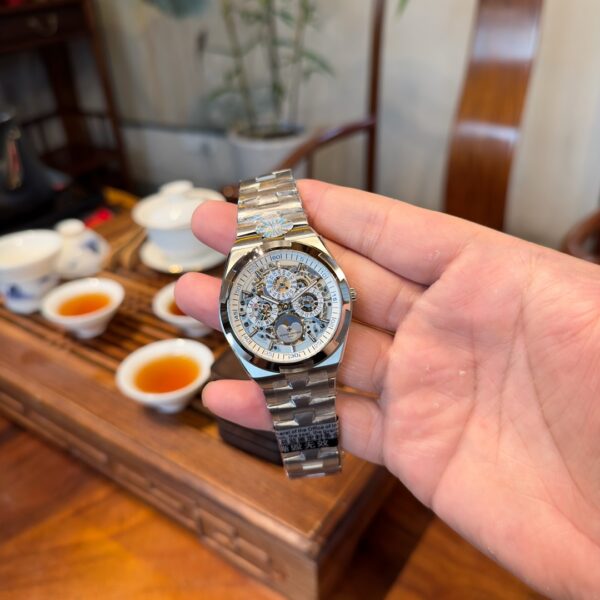 Patek Philippe Overseas 4300V Blue