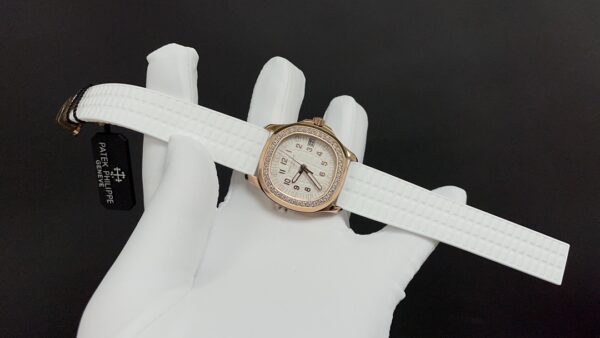 Patek Philippe Aquanaut (AQUANAUT) Blue