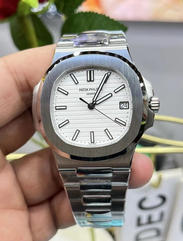 a1723387216484_2136-1.jpg Patek Philippe Nautilus (NAUTILUS)