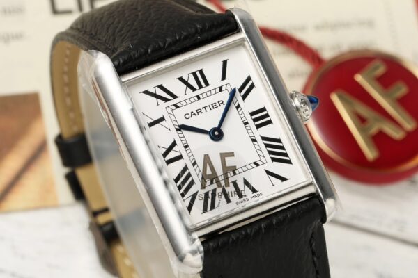 a1724417937375_3202-3.jpg Cartier Tank (TANK) Blue