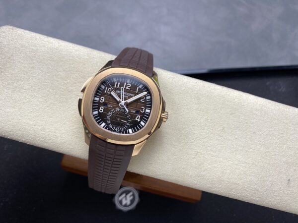 Patek Philippe Aquanaut 5164A-001 Blue