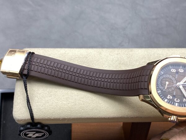 Patek Philippe Aquanaut 5164A-001 Blue