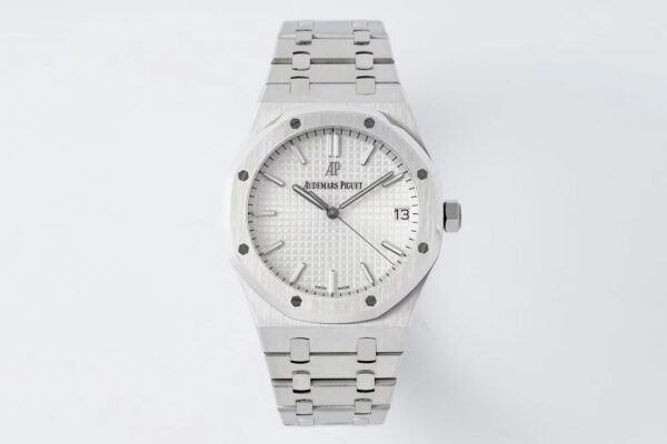 Audemars Piguet Royal Oak 15500 Red