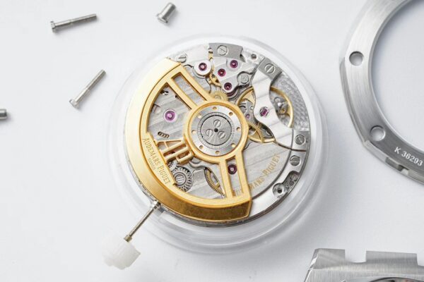 Audemars Piguet Royal Oak 15500 Red