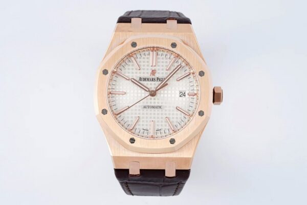 Audemars Piguet Royal Oak 15400 Red