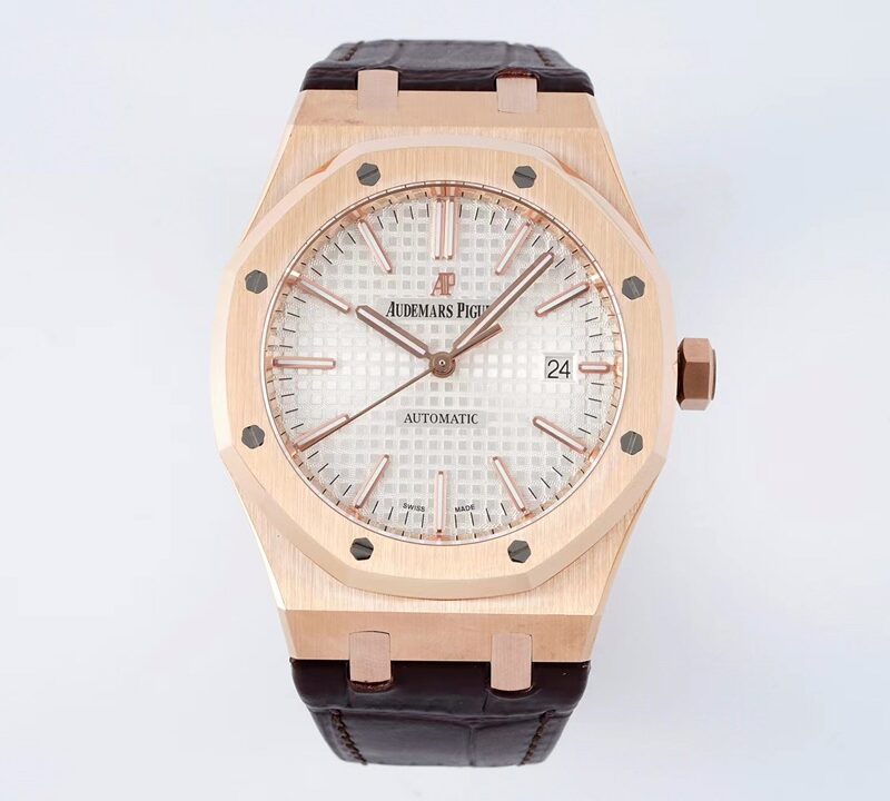 Audemars Piguet Royal Oak 15400 Red