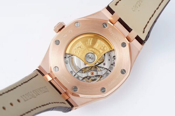 Audemars Piguet Royal Oak 15400 Red