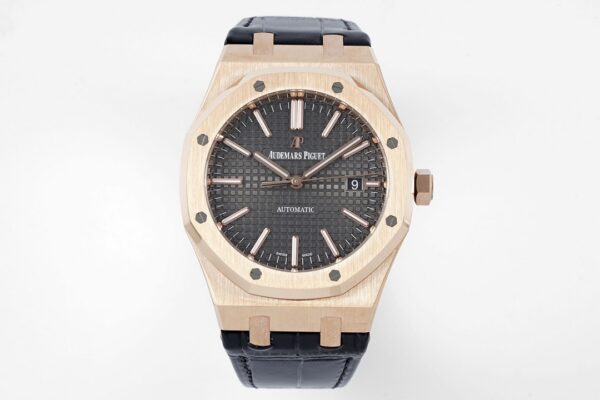 Audemars Piguet Royal Oak 15400 Red