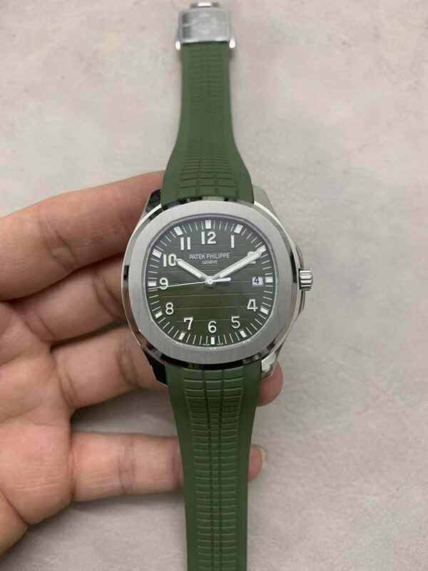 Patek Philippe Aquanaut (AQUANAUT)