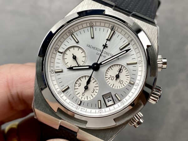 Vacheron Constantin Overseas 5500V