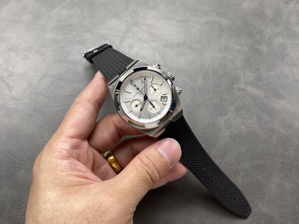 Vacheron Constantin Overseas 5500V