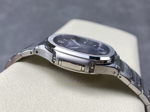 Patek Philippe Nautilus 7118 Blue