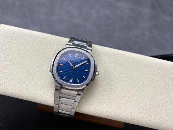 Patek Philippe Nautilus 7118 Blue