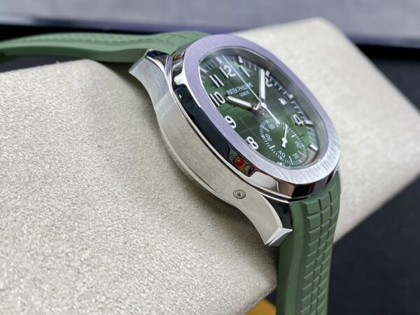 Patek Philippe Aquanaut 5968A Black