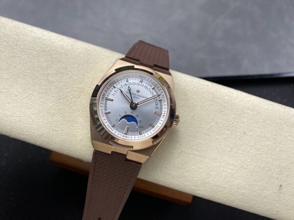 Patek Philippe Overseas 4000V/210A