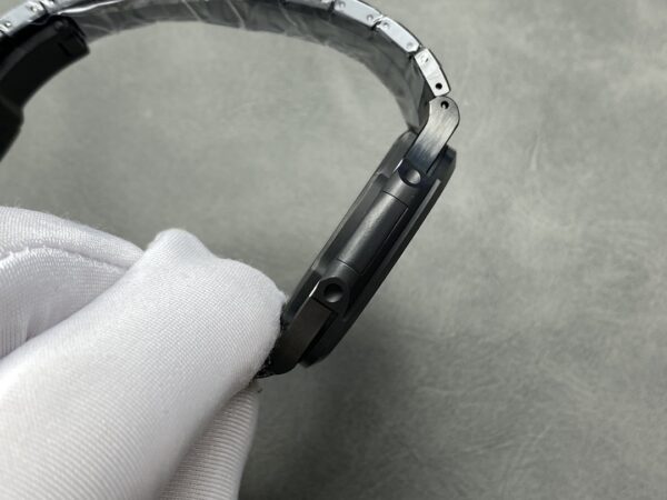 Patek Philippe Nautilus (NAUTILUS) White