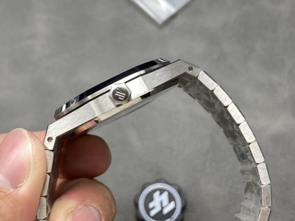 Audemars Piguet Royal Oak 15400 White