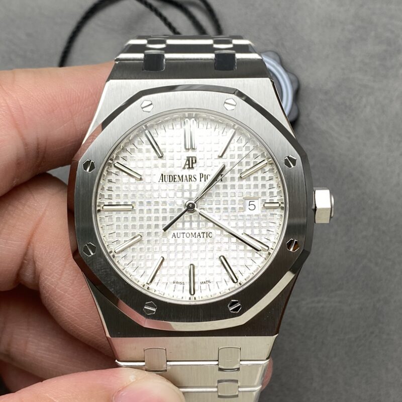 Audemars Piguet Royal Oak 15400 White