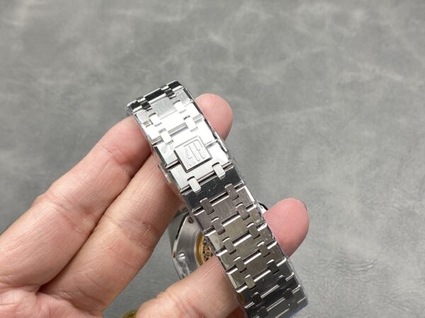 Audemars Piguet Royal Oak 15407