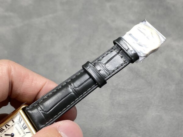 a1734681583791_7027-1.jpg Cartier Tank (TANK)
