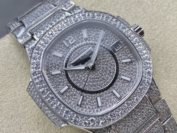 Patek Philippe Nautilus 7118 White