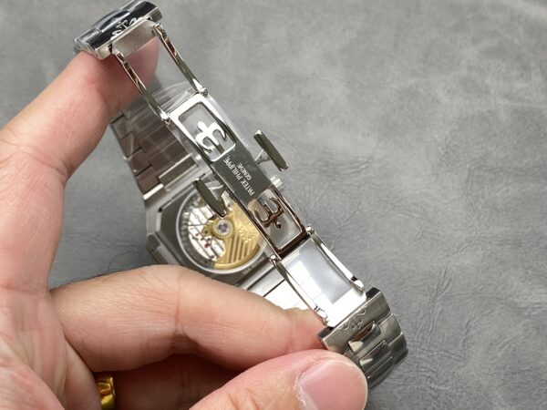 Patek Philippe Watch 5821