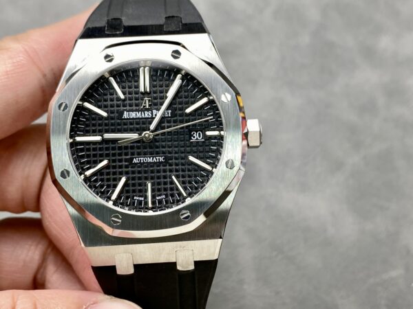 Audemars Piguet Royal Oak 15400 Blue