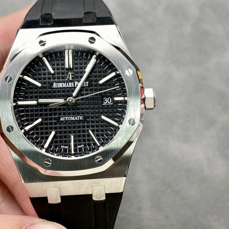Audemars Piguet Royal Oak 15400 Blue