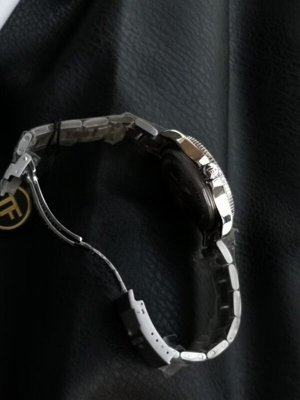 Breitling Superocean (SUPEROCEAN) Blue