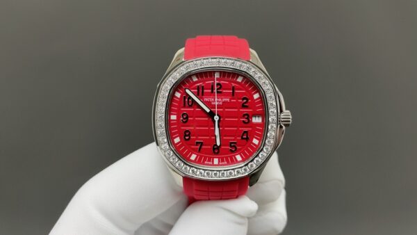 Patek Philippe Aquanaut 5268R