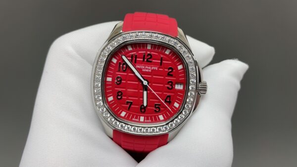 Patek Philippe Aquanaut 5268R