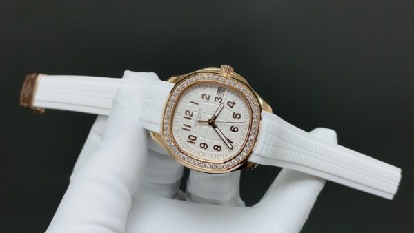 Patek Philippe Aquanaut 5268R