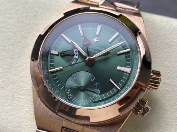 Vacheron Constantin Overseas 7900V