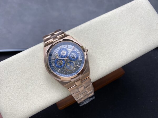 Patek Philippe Overseas 4300V/120R Blue