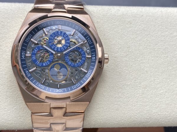 Patek Philippe Overseas 4300V/120R Blue