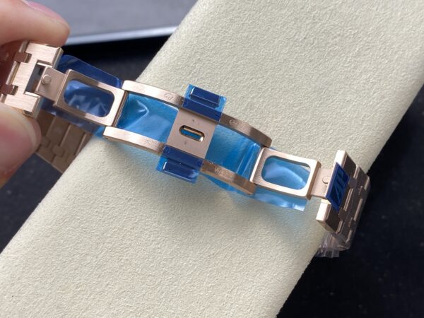 Audemars Piguet Watch 26240