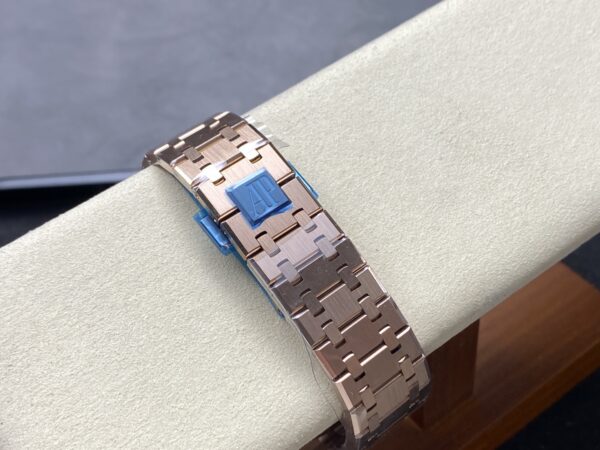 Audemars Piguet Watch 26240