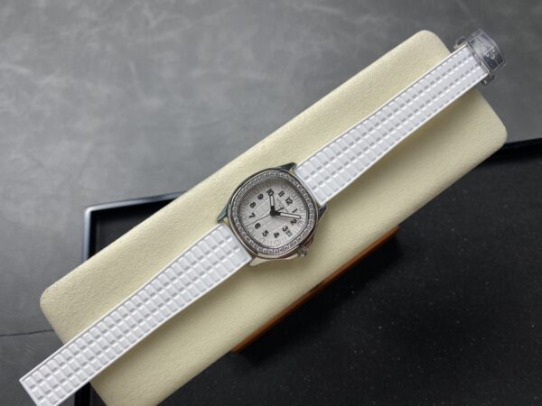 Patek Philippe Aquanaut (AQUANAUT) Blue