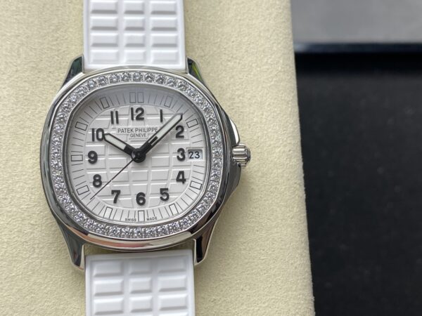 Patek Philippe Aquanaut (AQUANAUT) Blue