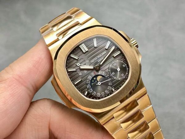Patek Philippe Nautilus 21600 Blue