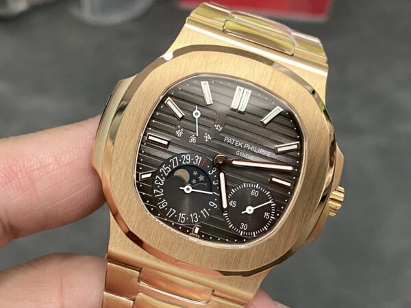 Patek Philippe Nautilus 21600 Blue