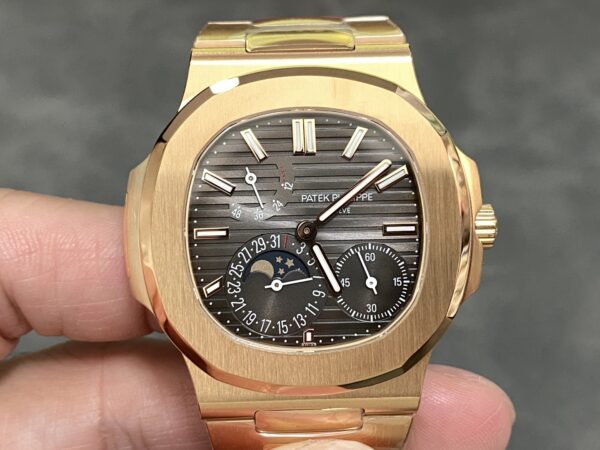 Patek Philippe Nautilus 21600 Blue