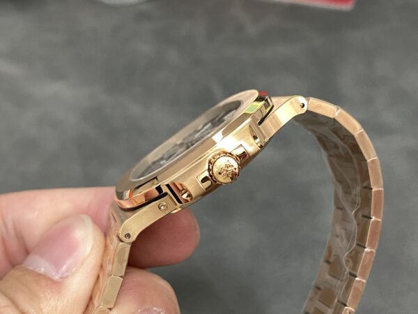 Patek Philippe Nautilus 21600 Blue