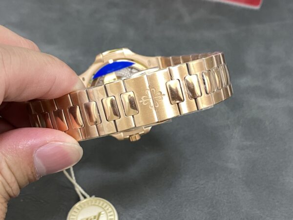 Patek Philippe Nautilus 21600 Blue
