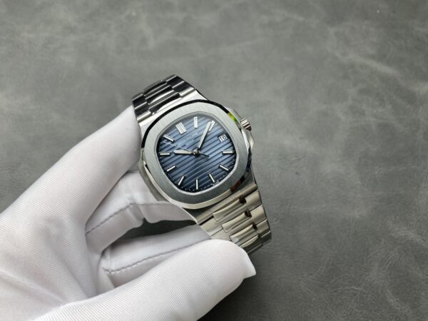 Patek Philippe Nautilus 5711 Blue