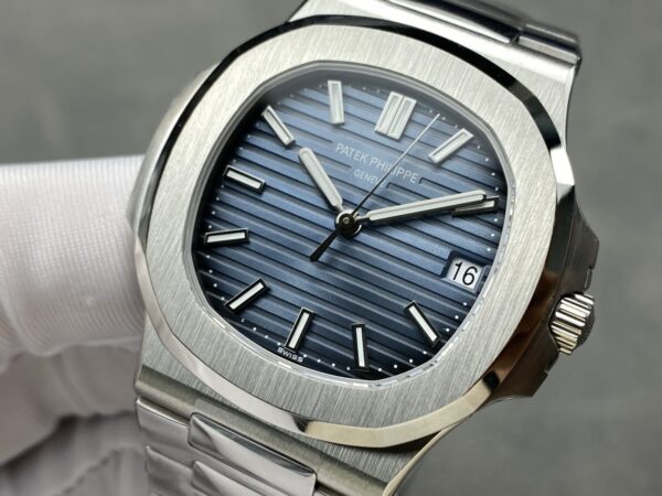 Patek Philippe Nautilus 5711 Blue