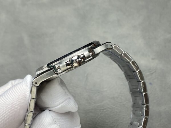 Patek Philippe Nautilus 5711 Blue