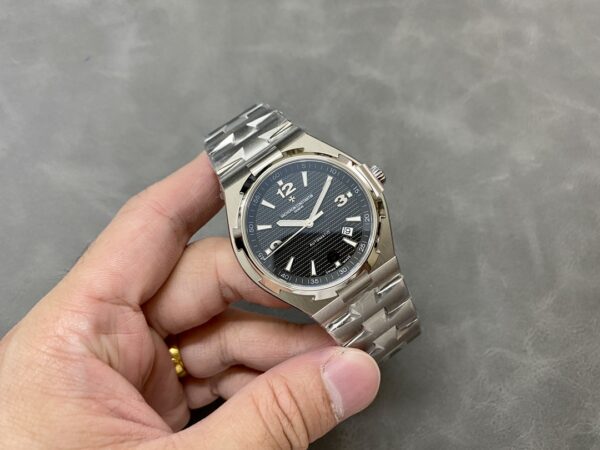 Vacheron Constantin Overseas 9019 Pink